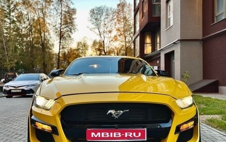 Ford Mustang VI рестайлинг, 2017 год, 1 750 000 рублей, 1 фотография