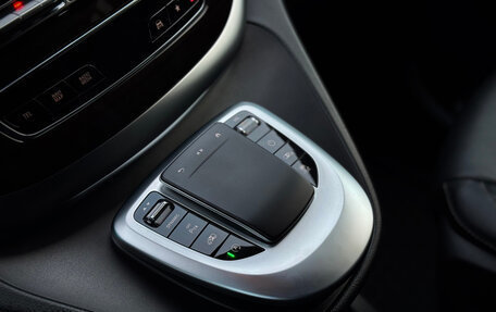 Mercedes-Benz V-Класс, 2021 год, 6 900 000 рублей, 14 фотография