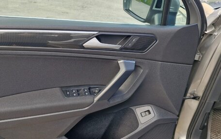 Volkswagen Tiguan II, 2020 год, 3 300 000 рублей, 13 фотография