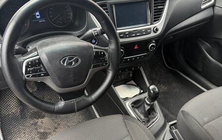 Hyundai Solaris II рестайлинг, 2018 год, 515 000 рублей, 6 фотография