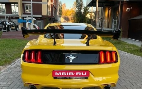 Ford Mustang VI рестайлинг, 2017 год, 1 750 000 рублей, 12 фотография