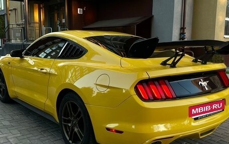 Ford Mustang VI рестайлинг, 2017 год, 1 750 000 рублей, 11 фотография
