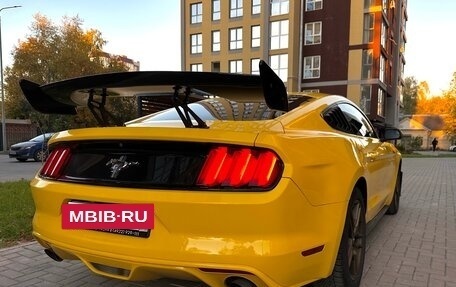 Ford Mustang VI рестайлинг, 2017 год, 1 750 000 рублей, 19 фотография
