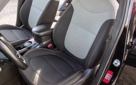 KIA Soul II рестайлинг, 2015 год, 1 300 000 рублей, 20 фотография