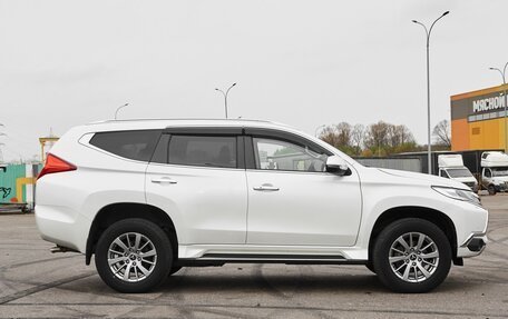 Mitsubishi Pajero Sport III рестайлинг, 2018 год, 3 300 000 рублей, 3 фотография