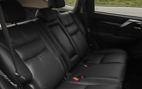 Mitsubishi Pajero Sport III рестайлинг, 2018 год, 3 300 000 рублей, 25 фотография