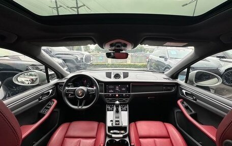 Porsche Macan I рестайлинг, 2025 год, 9 044 500 рублей, 10 фотография