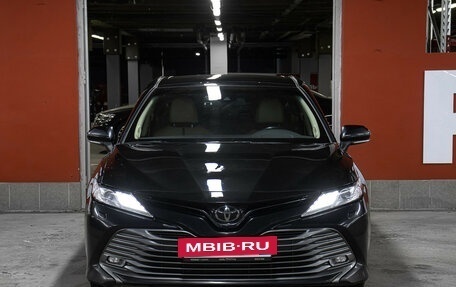 Toyota Camry, 2020 год, 3 498 000 рублей, 2 фотография