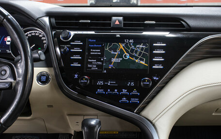 Toyota Camry, 2020 год, 3 498 000 рублей, 15 фотография