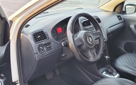 Volkswagen Polo VI (EU Market), 2012 год, 340 000 рублей, 13 фотография