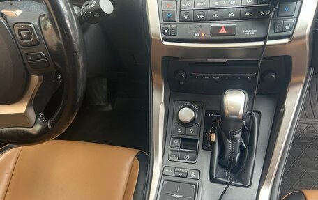 Lexus NX I, 2017 год, 3 095 000 рублей, 23 фотография