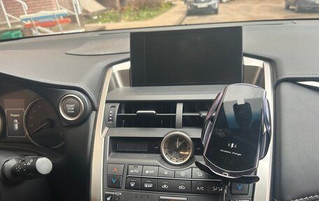 Lexus NX I, 2017 год, 3 095 000 рублей, 22 фотография