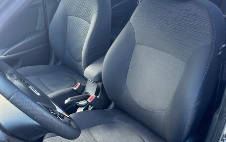 Hyundai Solaris II рестайлинг, 2016 год, 790 000 рублей, 13 фотография