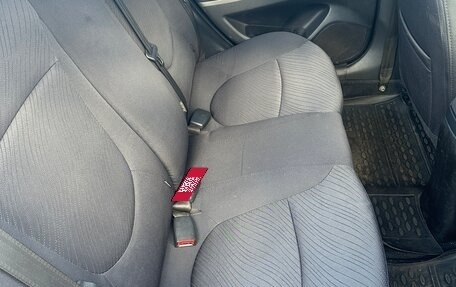 Hyundai Solaris II рестайлинг, 2016 год, 790 000 рублей, 16 фотография