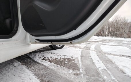 Hyundai Solaris II рестайлинг, 2011 год, 579 000 рублей, 13 фотография