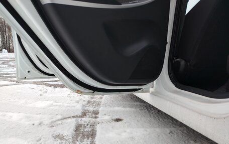 Hyundai Solaris II рестайлинг, 2011 год, 579 000 рублей, 14 фотография