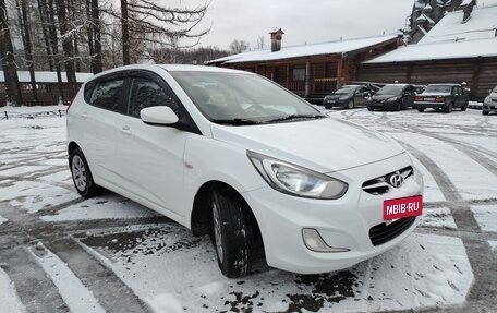 Hyundai Solaris II рестайлинг, 2011 год, 579 000 рублей, 6 фотография