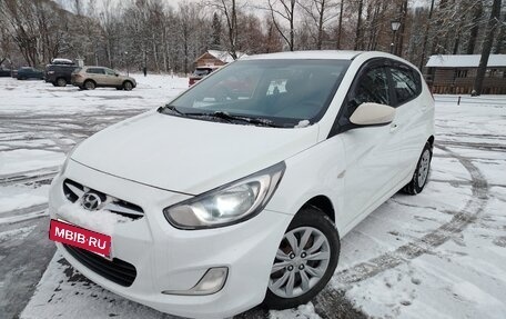 Hyundai Solaris II рестайлинг, 2011 год, 579 000 рублей, 7 фотография