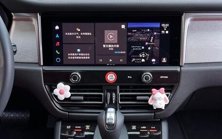 Porsche Macan I рестайлинг, 2025 год, 9 570 500 рублей, 8 фотография