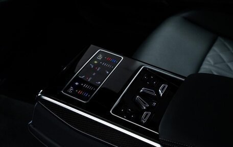 Audi S8, 2025 год, 18 075 200 рублей, 23 фотография