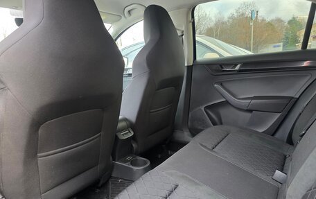 Skoda Rapid II, 2021 год, 1 800 000 рублей, 21 фотография