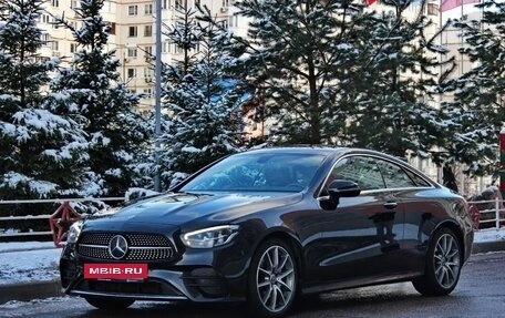 Mercedes-Benz E-Класс, 2021 год, 5 900 000 рублей, 2 фотография