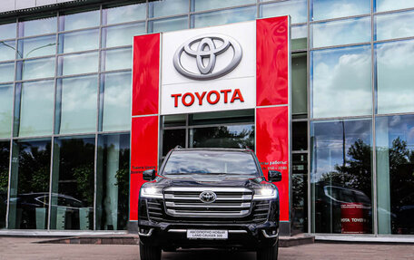 Toyota Land Cruiser, 2024 год, 15 490 000 рублей, 5 фотография