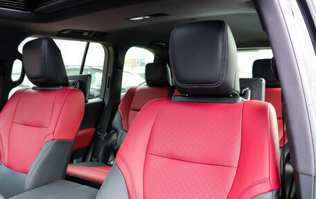 Toyota Land Cruiser, 2024 год, 15 490 000 рублей, 8 фотография