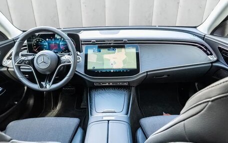 Mercedes-Benz E-Класс, 2024 год, 7 220 000 рублей, 13 фотография