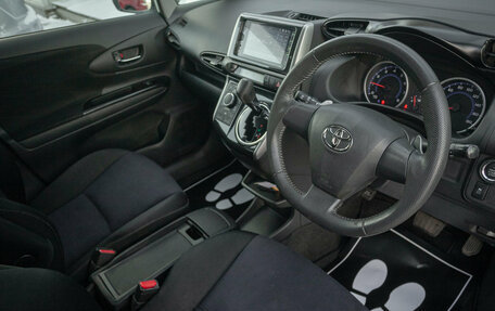 Toyota Wish II, 2012 год, 1 265 000 рублей, 9 фотография