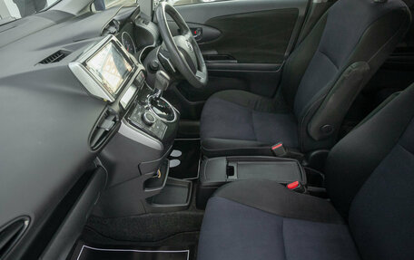 Toyota Wish II, 2012 год, 1 265 000 рублей, 18 фотография