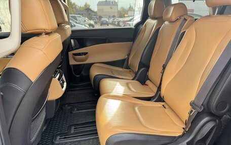 KIA Carnival, 2022 год, 3 700 000 рублей, 6 фотография