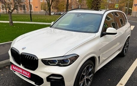 BMW X5, 2022 год, 10 490 000 рублей, 2 фотография