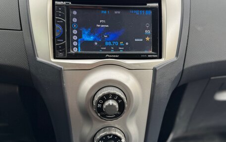 Toyota Yaris III рестайлинг, 2008 год, 575 000 рублей, 11 фотография