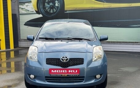 Toyota Yaris III рестайлинг, 2008 год, 575 000 рублей, 2 фотография
