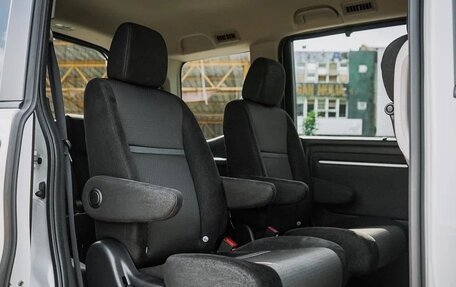 Honda Stepwgn IV, 2021 год, 2 000 000 рублей, 12 фотография