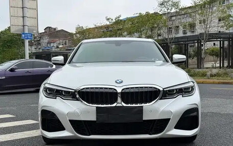 BMW 3 серия, 2021 год, 2 900 000 рублей, 2 фотография