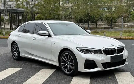 BMW 3 серия, 2021 год, 2 900 000 рублей, 3 фотография