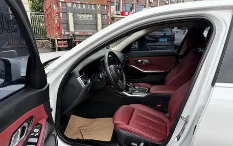 BMW 3 серия, 2021 год, 2 900 000 рублей, 12 фотография