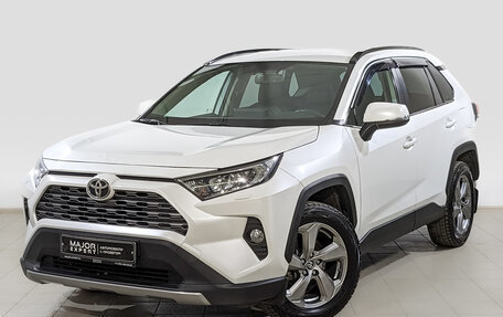 Toyota RAV4, 2021 год, 3 740 000 рублей, 1 фотография