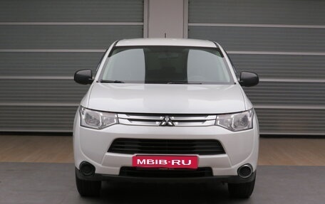 Mitsubishi Outlander III рестайлинг 3, 2014 год, 1 295 000 рублей, 14 фотография