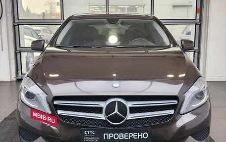 Mercedes-Benz A-Класс, 2015 год, 1 399 000 рублей, 2 фотография