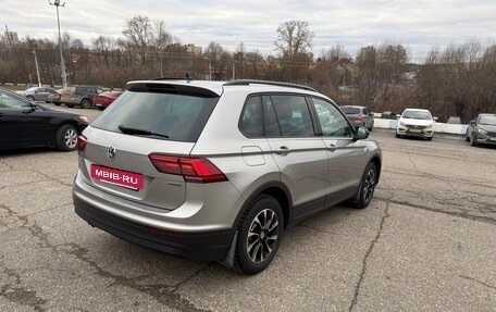 Volkswagen Tiguan II, 2020 год, 2 700 000 рублей, 4 фотография