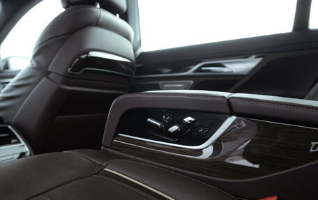 BMW 7 серия, 2019 год, 5 799 700 рублей, 19 фотография