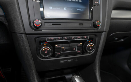 Volkswagen Golf R VII, 2012 год, 1 750 000 рублей, 19 фотография