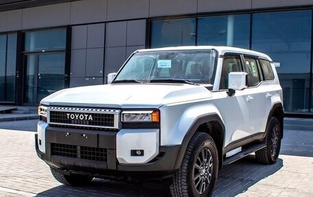 Toyota Land Cruiser Prado, 2024 год, 8 100 000 рублей, 2 фотография