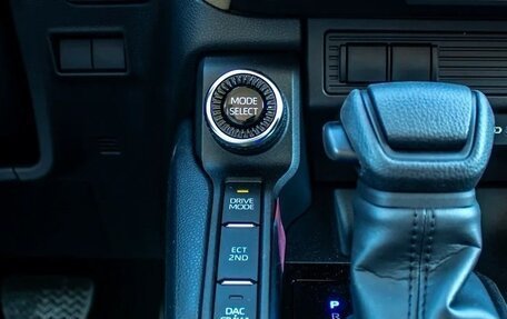 Toyota Land Cruiser Prado, 2024 год, 8 100 000 рублей, 15 фотография