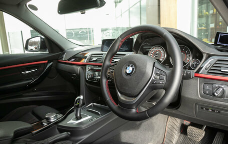 BMW 3 серия, 2017 год, 1 645 000 рублей, 12 фотография