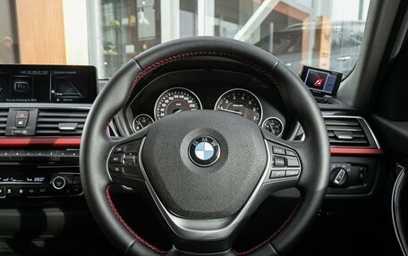 BMW 3 серия, 2017 год, 1 645 000 рублей, 15 фотография