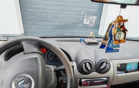 Renault Logan I, 2011 год, 620 000 рублей, 3 фотография